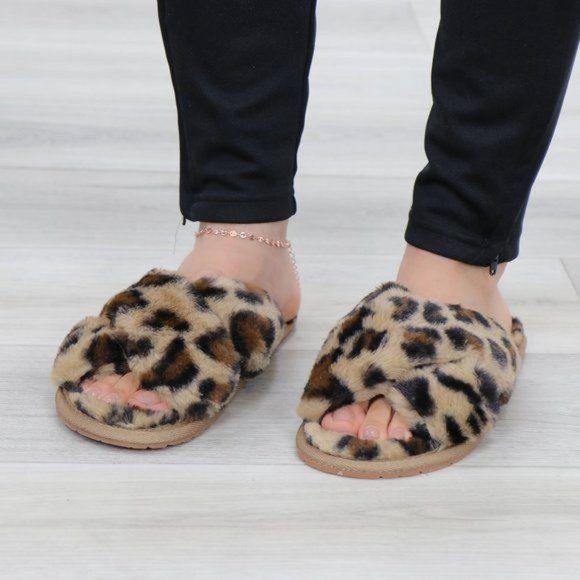 Leopard  Fuzzy Furry Criss Cross Sandal Sliders - Picture 12 of 14
